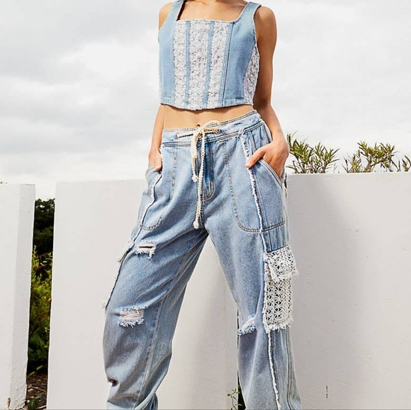 POL Denim joggers with crochet accents - Picture 4 of 4